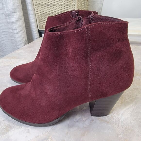 Old Navy Women's Size 8 Oxblood/Burgundy Block Heeled Ankle Boot - Picture 5 of 16